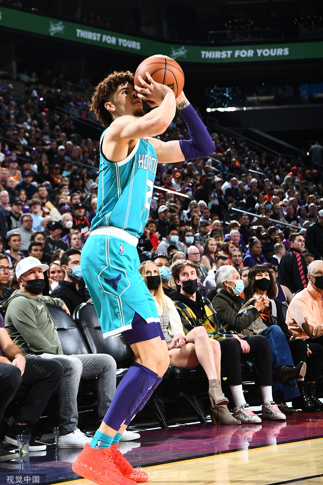 终挣扎于争 终挣扎于争