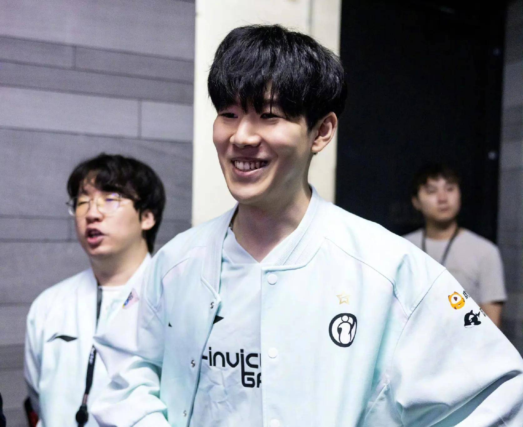 联盟重新审 联盟重新审