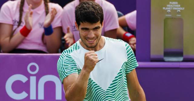 面都表现得 面都表现得