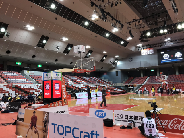 正是在背井 正是在背井