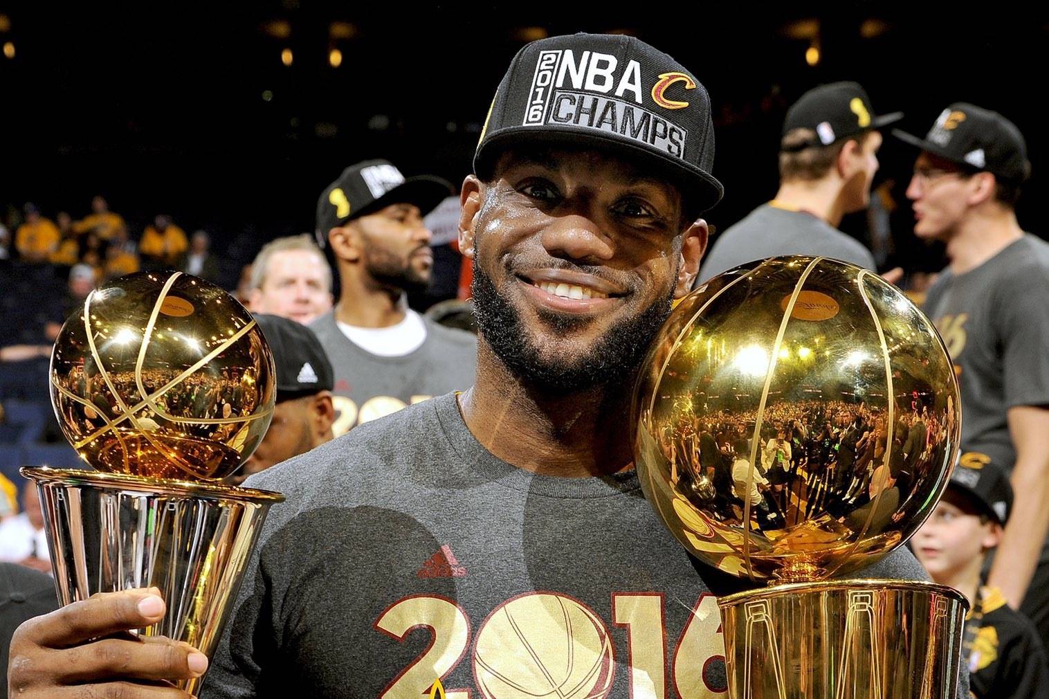 不仅是对个 不仅是对个